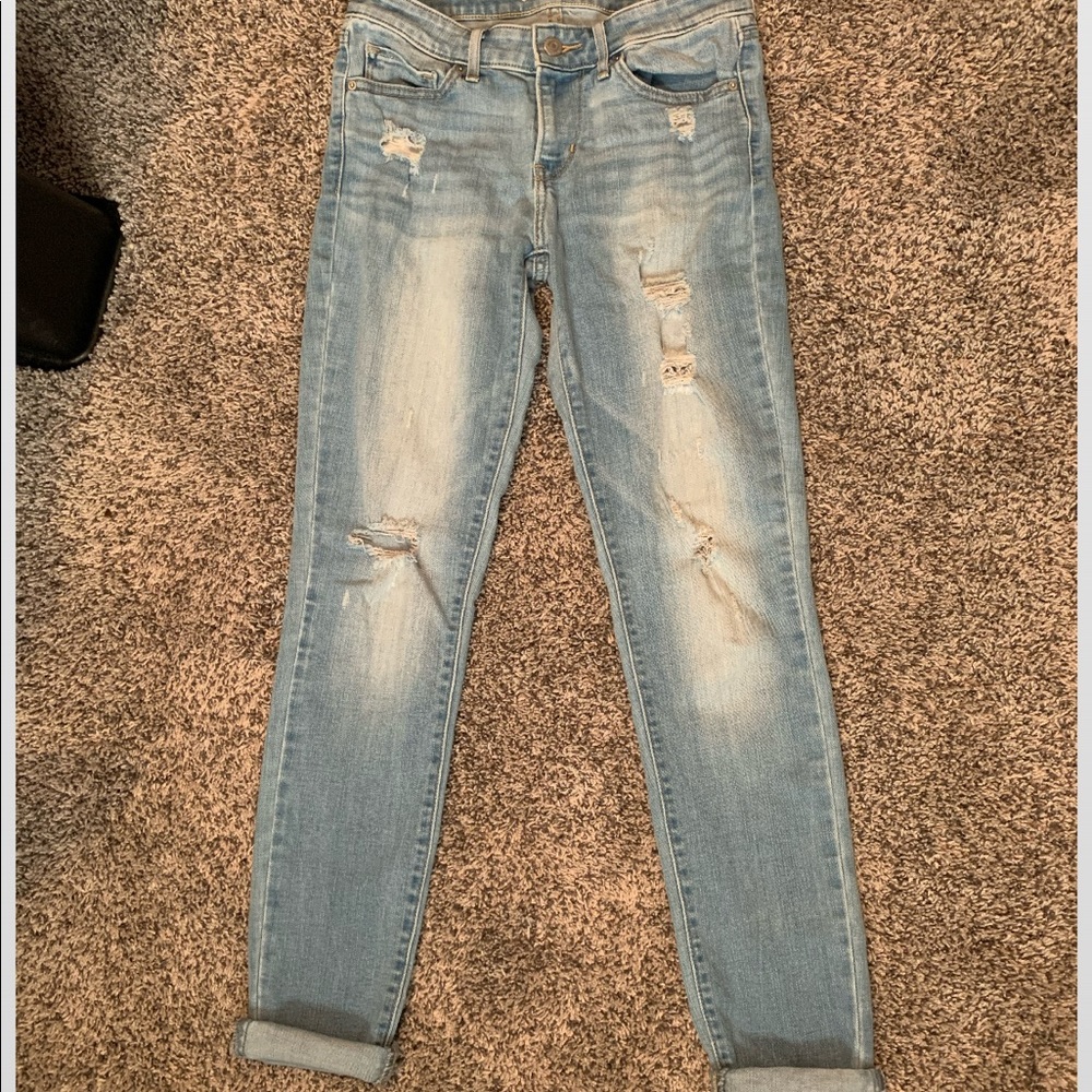 Levi distressed skinny jeans